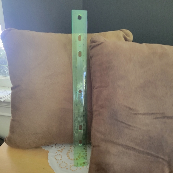 Pair of Inspirational Brown Toss Pillows - Picture 6 of 7